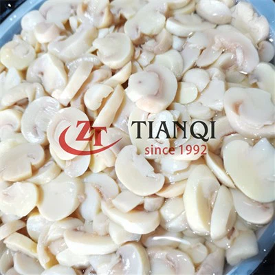 Высококачественные грибы шампиньоны в уксусе.